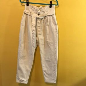 WhoWhatWear paper bag khaki jeans with tie belt